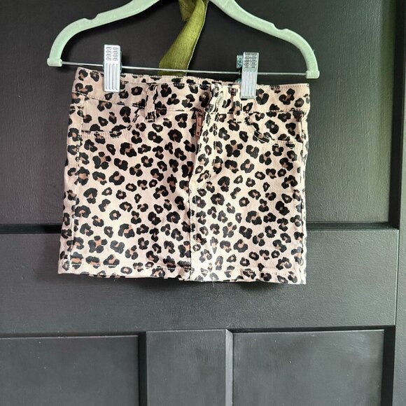 H&M Other - ✨H&M Girls SET Cheetah Denim Skirt w/Matching Disney Minnie Mouse T-Shirt(3T)✨
